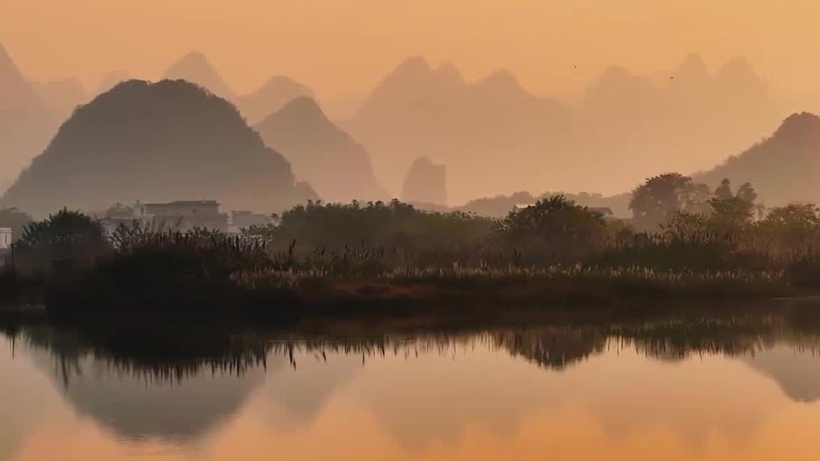 晨雾中的桂林山水氛围感太绝了